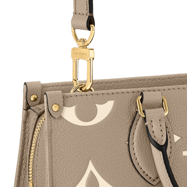 Louis Vuitton OnTheGo East West - Image 5