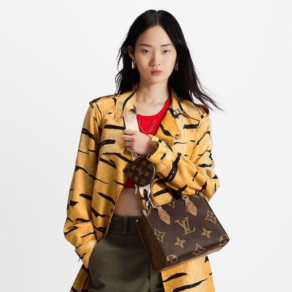 Louis Vuitton OnTheGo MM - Image 5