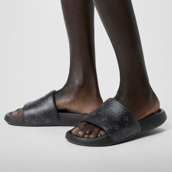Louis Vuitton Waterfront Mule - Image 7