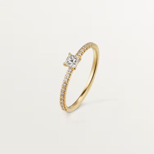 Cartier Etincelle de Cartier ring, princess-cut diamond, paved