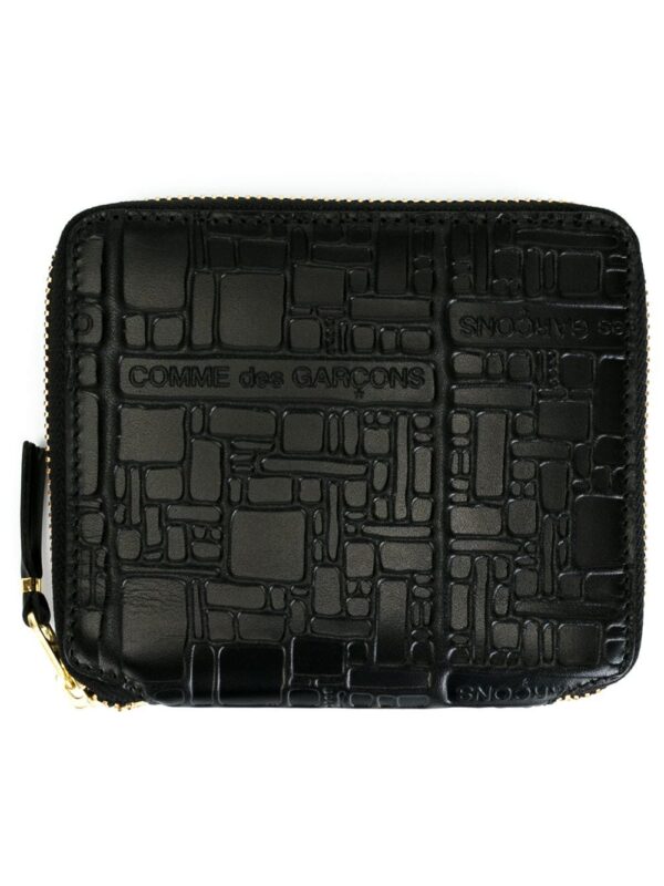 Comme Des Garçons Wallet  logo embossed wallet