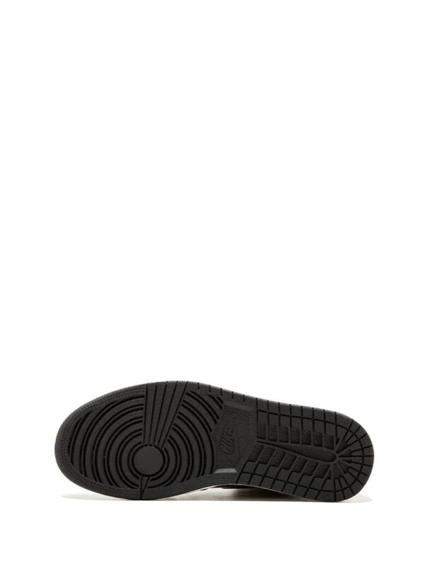 Jordan  Air Jordan 1 Retro High gold toe - Image 4