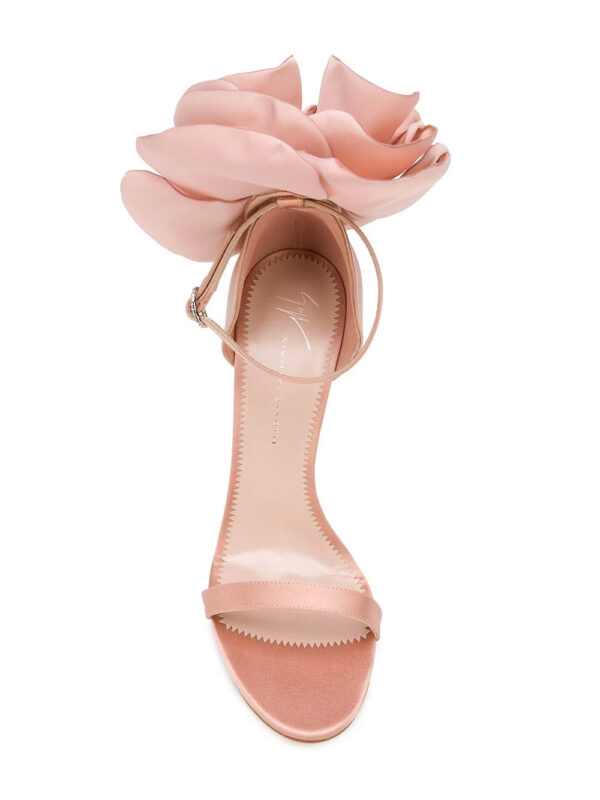 Giuseppe Zanotti  peony appliqué sandals - Image 4