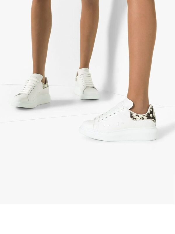 Alexander McQueen  Oversized contrast heel counter sneakers - Image 4
