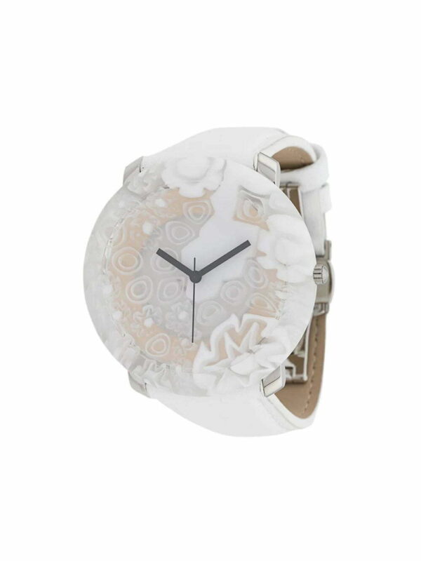 Yunik  Big Round White Flowers 44mm