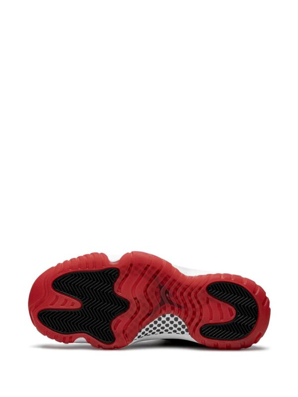 Jordan  Air Jordan 11 Retro bred 2019 - Image 4