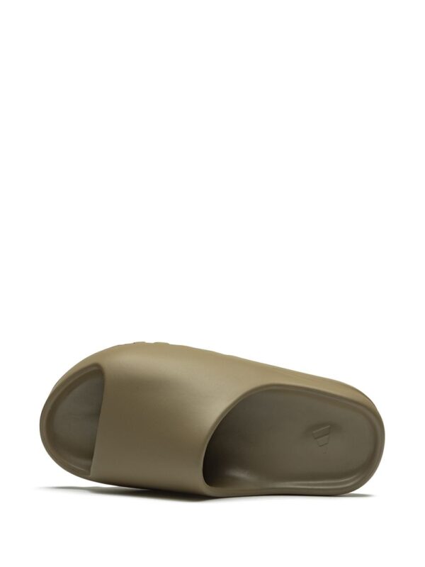 adidas Yeezy YEEZY "Earth Brown" slides - Image 4