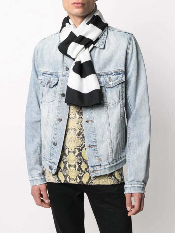 Moschino  logo-print scarf - Image 2