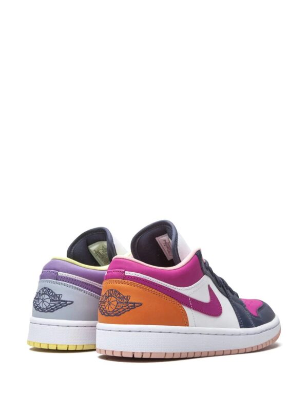 Jordan  Air Jordan 1 Low SE sneakers - Image 3