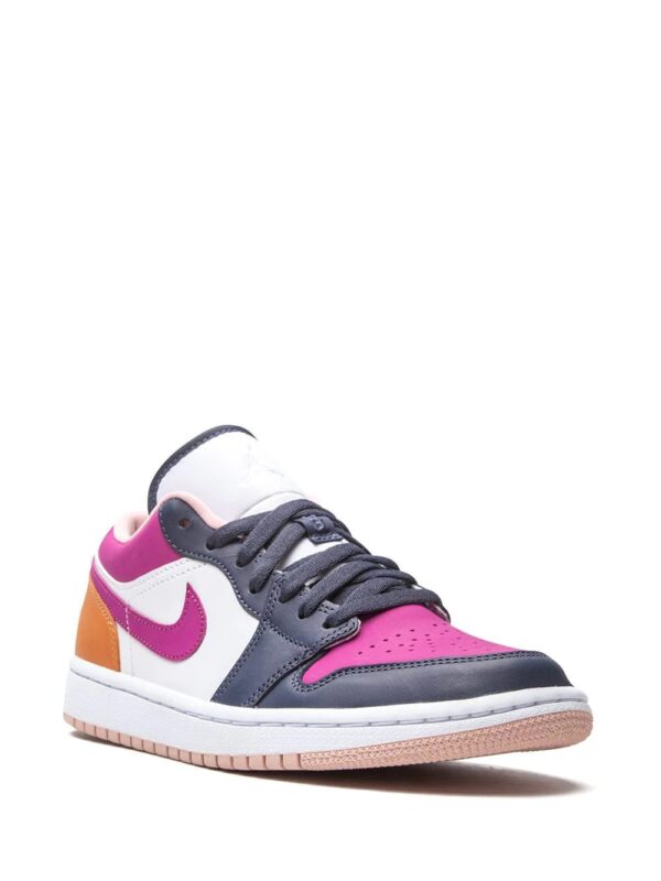 Jordan  Air Jordan 1 Low SE sneakers - Image 2