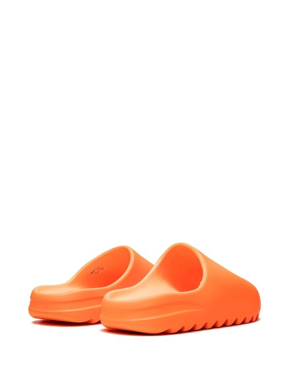adidas Yeezy YEEZY "Enflame Orange" slides - Image 3