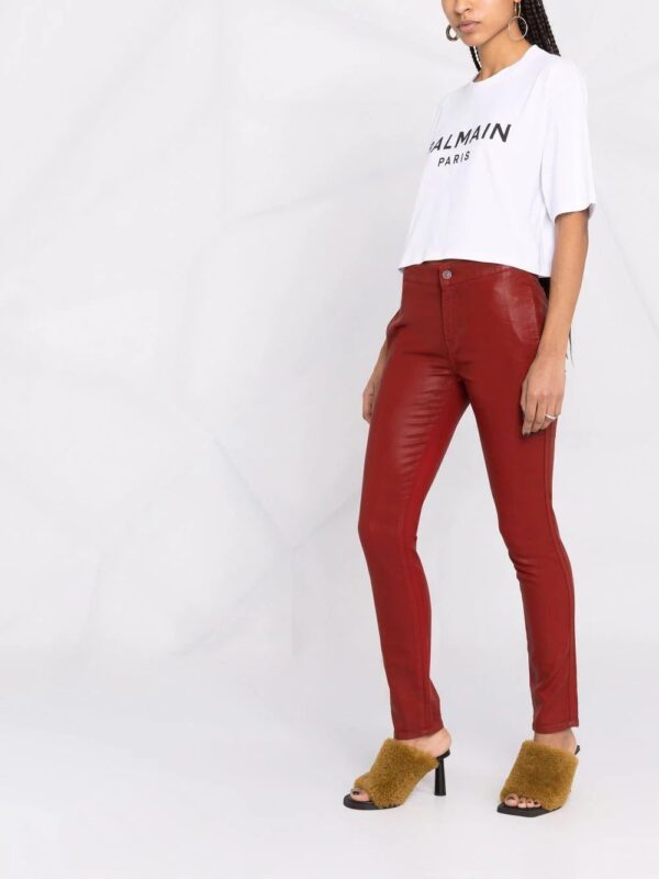 Balmain  cropped logo-print T-shirt - Image 4