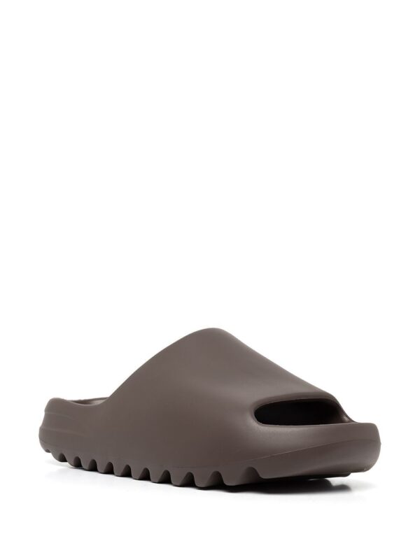 adidas Yeezy YEEZY "Soot 2021" slides - Image 2
