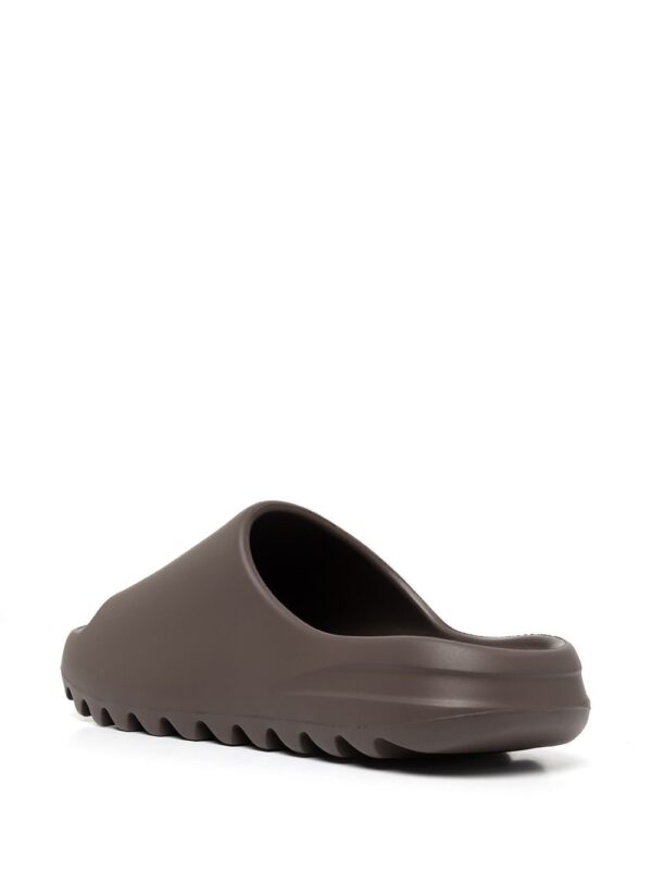 adidas Yeezy YEEZY "Soot 2021" slides - Image 3