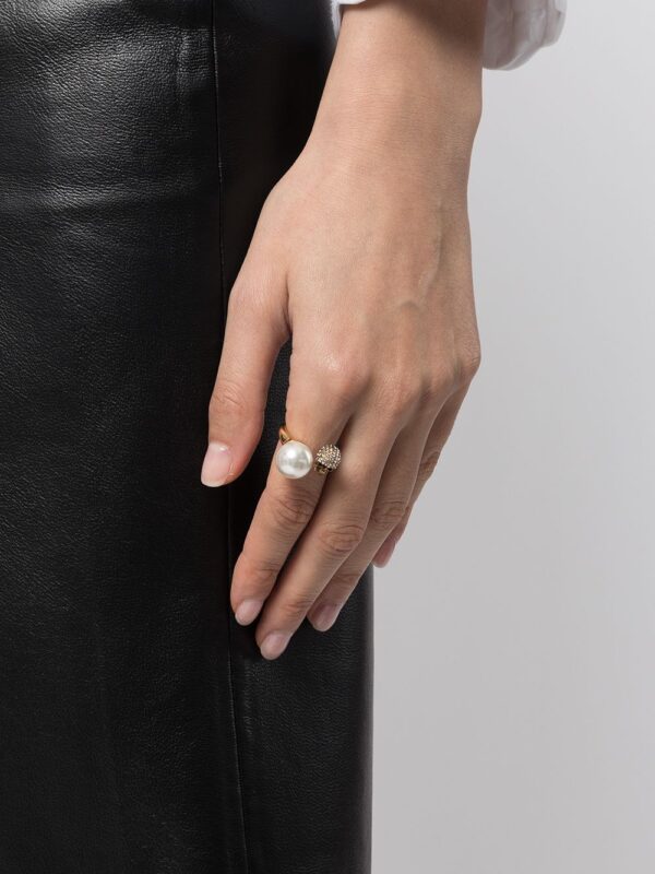 Alexander McQueen  pearl-embellished skull ring - Image 2