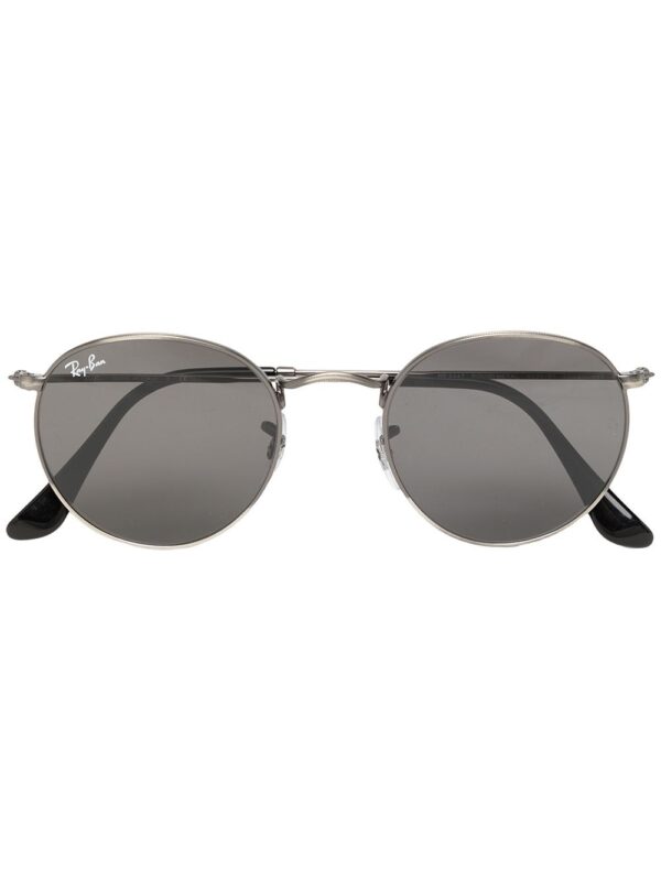 Ray-Ban Round tinted sunglasses