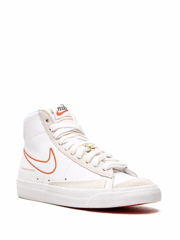 Nike  Blazer Mid 77 SE high-top sneakers - Image 2