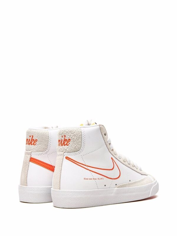 Nike  Blazer Mid 77 SE high-top sneakers - Image 3