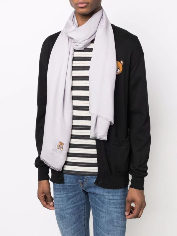 Moschino  fine-knit teddy-patch scarf - Image 2