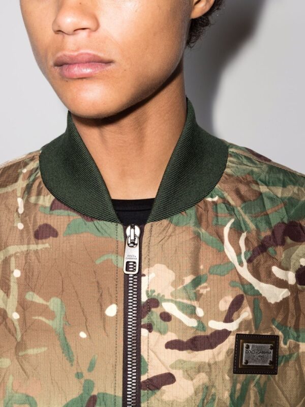 Dolce & Gabbana  camouflage-print bomber jacket - Image 4