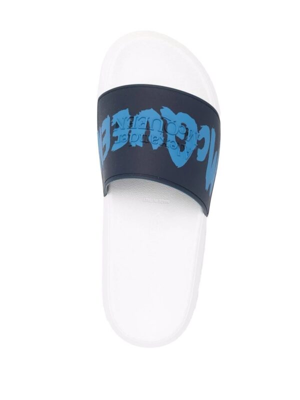 Alexander McQueen  embossed-logo slides - Image 4