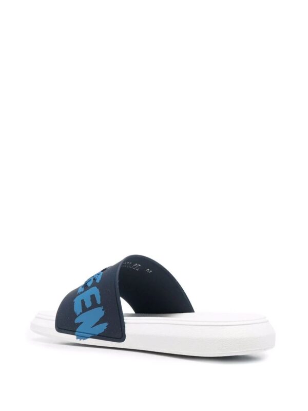 Alexander McQueen  embossed-logo slides - Image 3