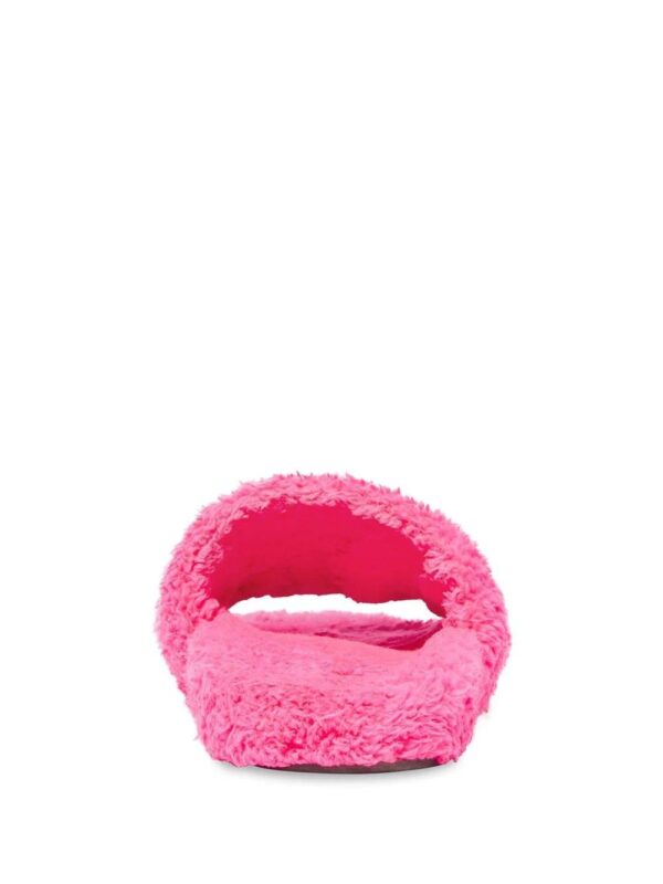 Balenciaga  Furry Campaign-logo slides - Image 3