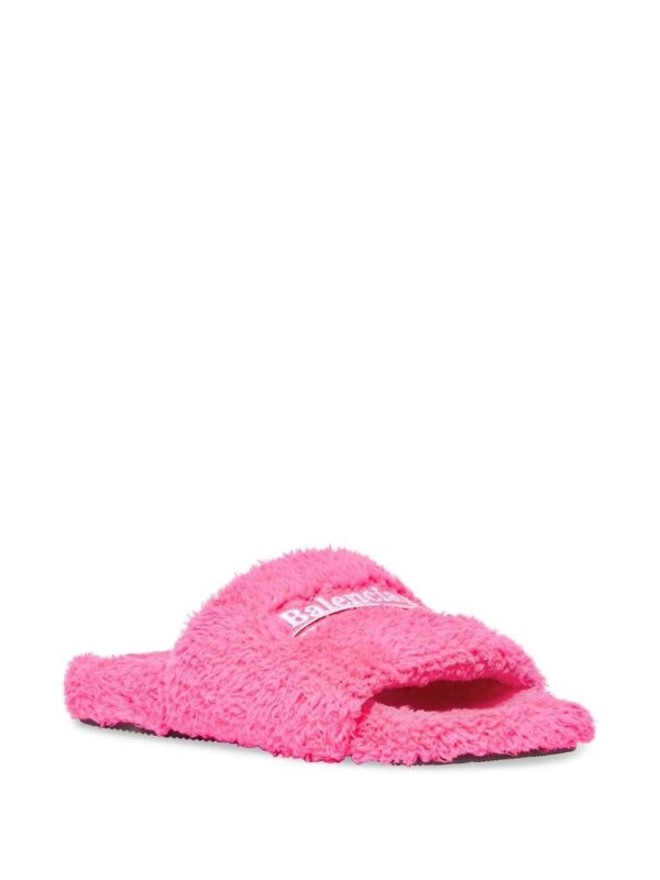 Balenciaga  Furry Campaign-logo slides - Image 2