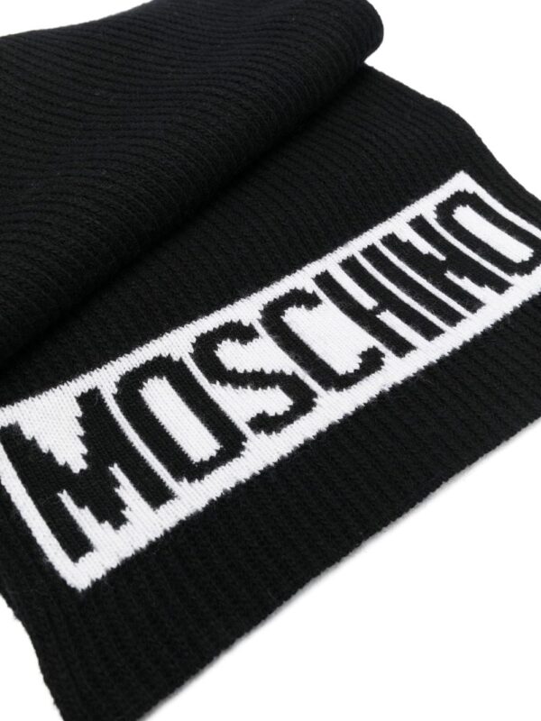 Moschino  intarsia-logo knit scarf - Image 2