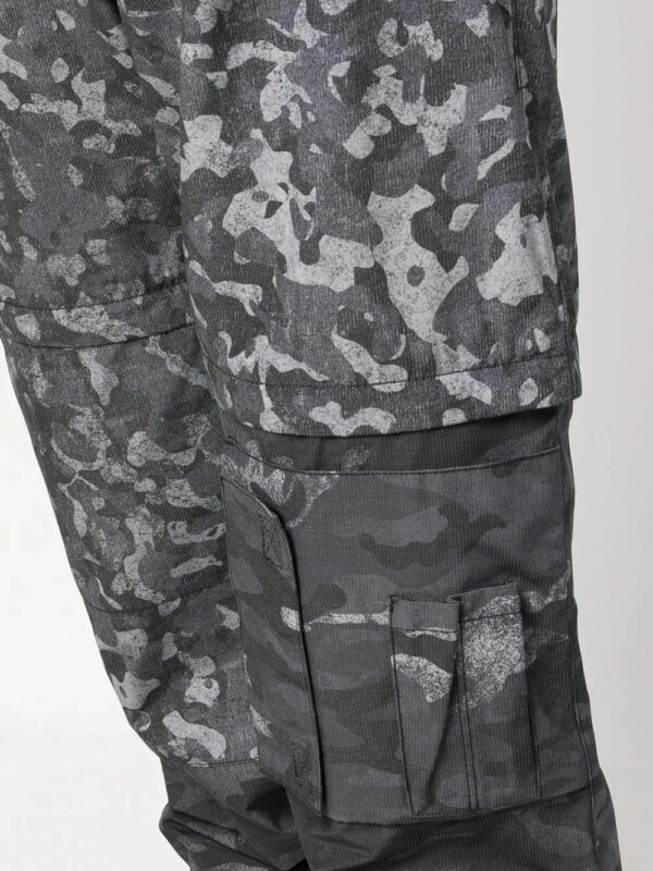 Diesel  camouflage-print performance trousers - Image 4