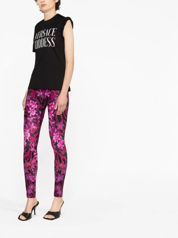 Versace  slogan-print T-shirt - Image 4