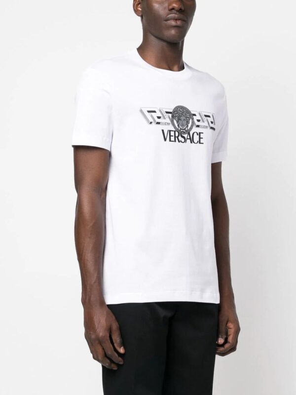 Versace  La Greca logo-print T-shirt - Image 3