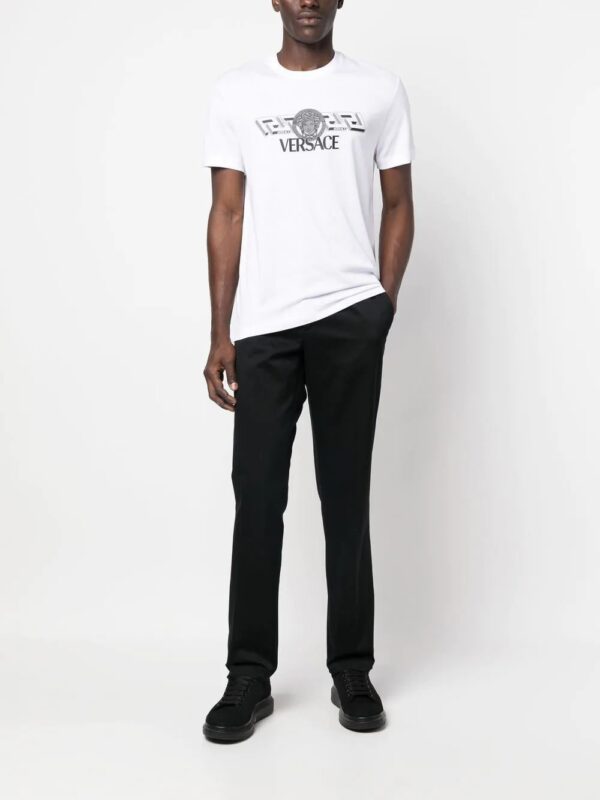 Versace  La Greca logo-print T-shirt - Image 2
