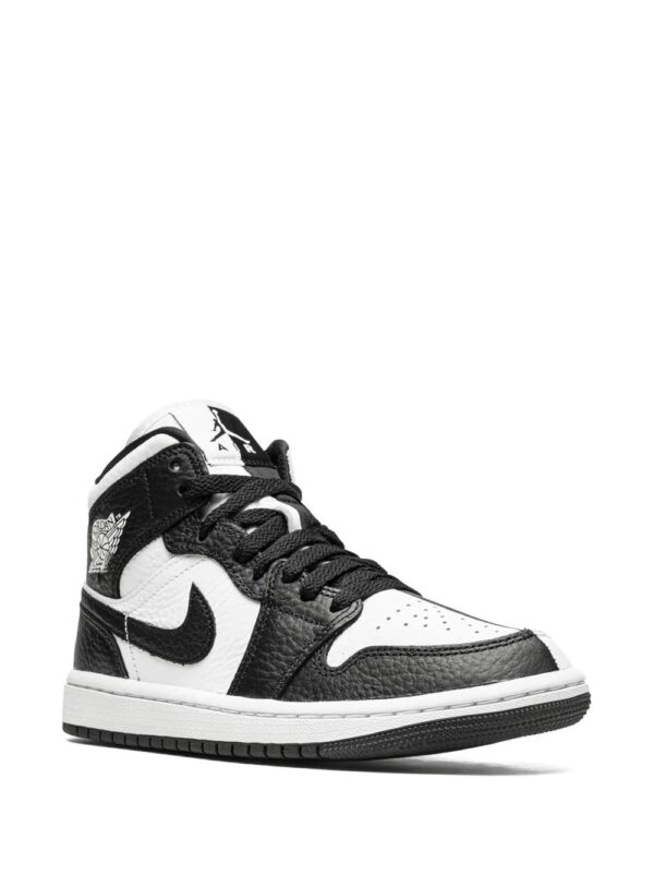 Jordan Air Jordan 1 Mid SE sneakers - Image 2