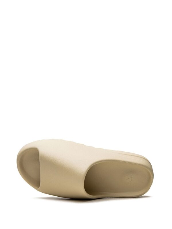 adidas Yeezy YEEZY "Bone (2022 Restock)" slides - Image 4
