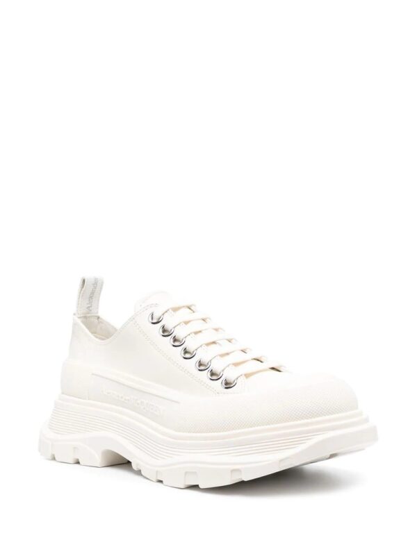 Alexander Mcqueen embossed-logo low-top sneakers - Image 2