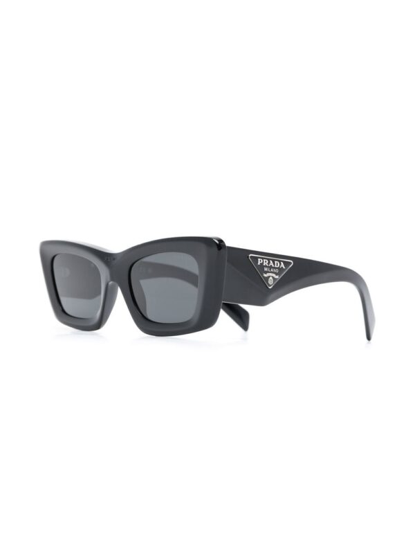 Prada Eyewear cat-eye frame tinted sunglasses - Image 2