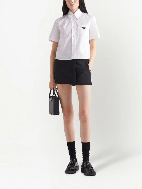 Prada  logo-plaque cropped shirt - Image 2