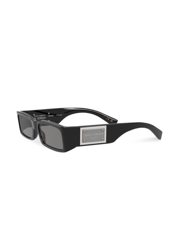 Dolce & Gabbana Eyewear Re-Edition logo-plaque rectangle-frame sunglasses - Image 2