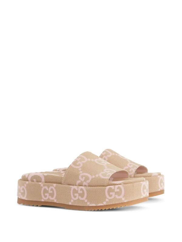 Gucci  Maxi GG platform slide sandals - Image 2