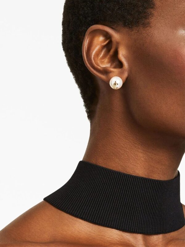 Jimmy Choo  debossed-logo pearl earrings - Image 2