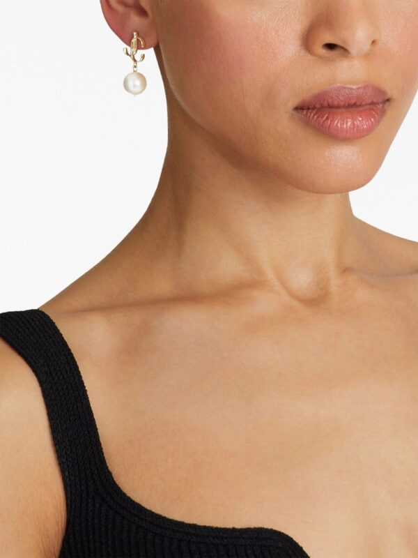 Jimmy Choo  logo-lettering pearl earrings - Image 4