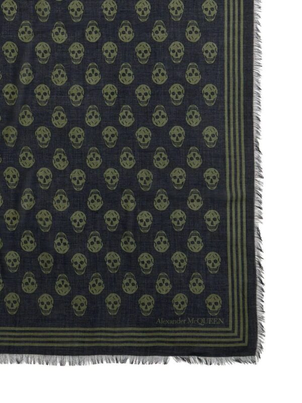 Alexander McQueen  skull-print frayed scarf - Image 2