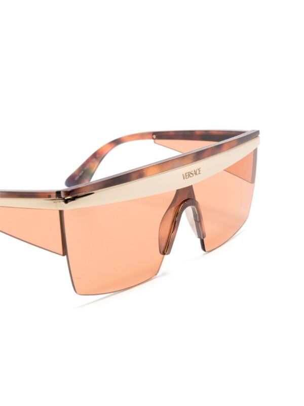 Versace Eyewear shield-frame oversize sunglasses - Image 3