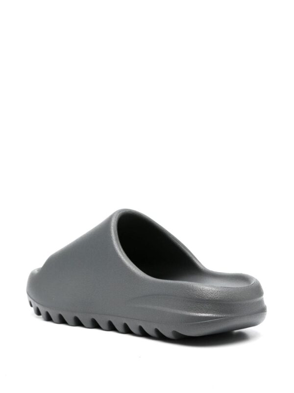 adidas Yeezy chunky round-toe slides - Image 3