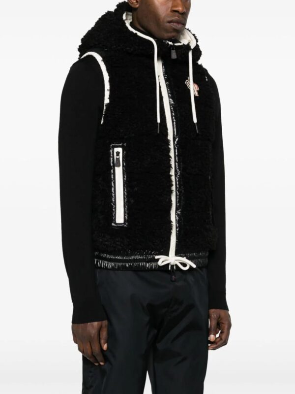 Moncler Grenoble  logo-patch hooded shearling gilet - Image 3