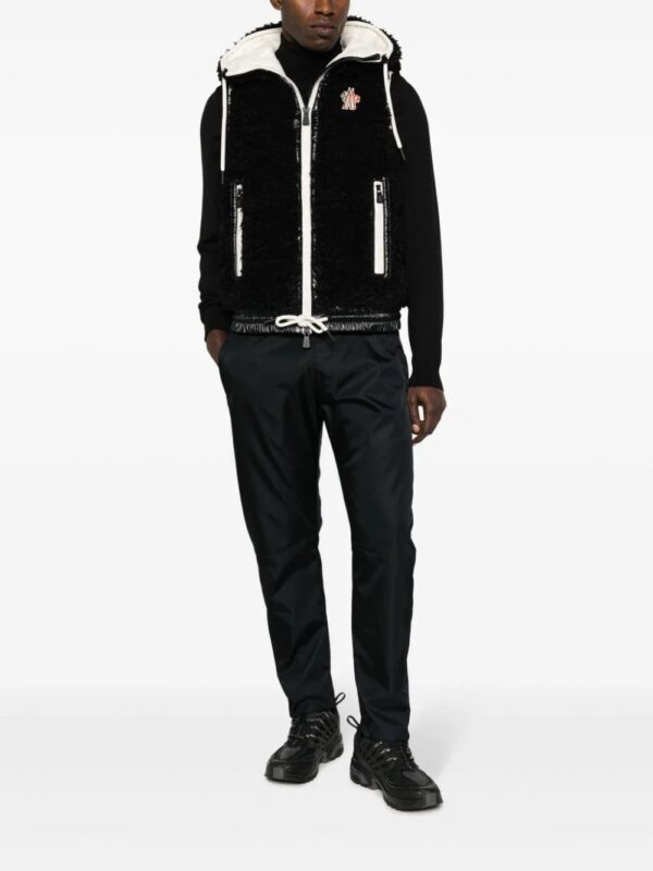 Moncler Grenoble  logo-patch hooded shearling gilet - Image 2