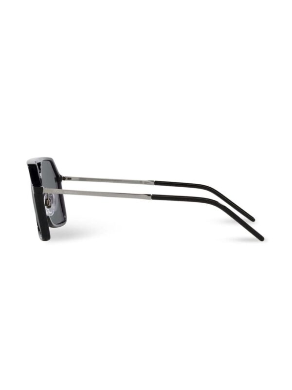Dolce & Gabbana Eyewear logo-engraved oversize-frame sunglasses - Image 3
