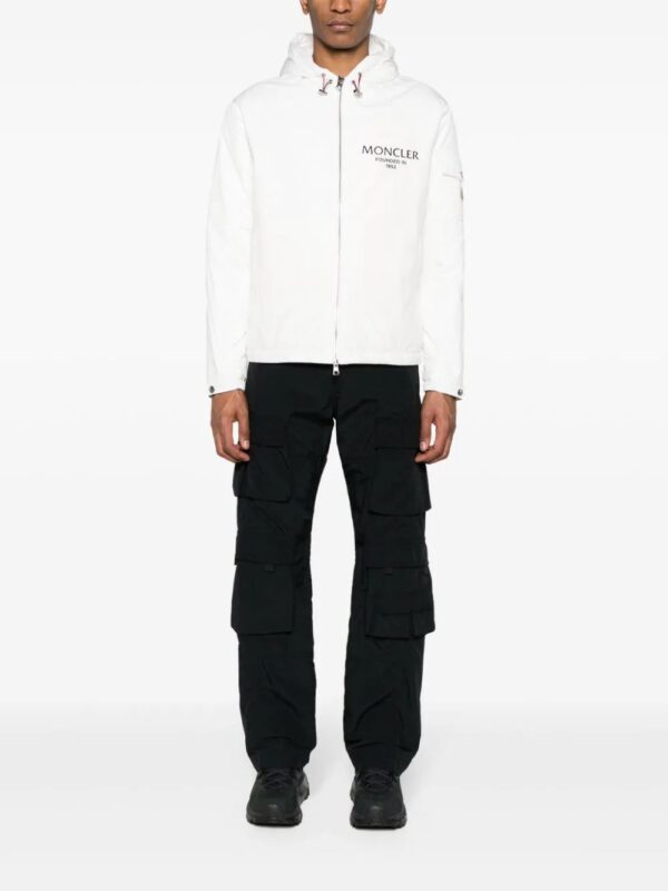 Moncler  logo-lettering hooded puffer jacket - Image 2