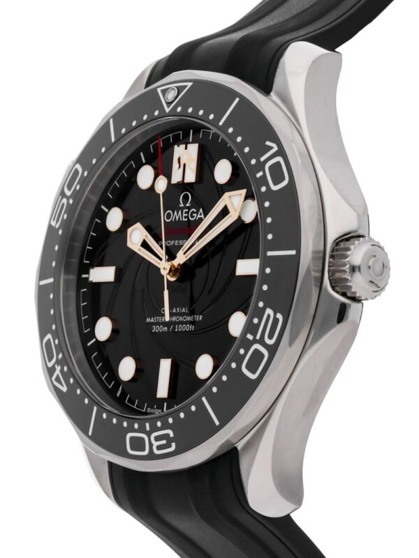OMEGA pre-owned Seamaster Diver James Bond Limited Edition 42mm (set of two) - Image 2